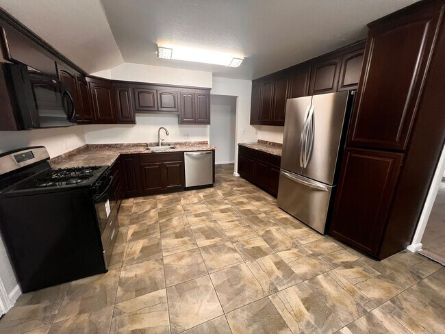 Foto del edificio - Adorable single-story home that has been updated