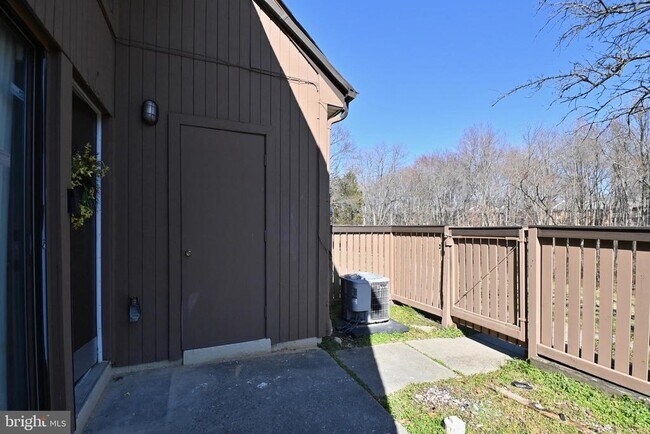 Building Photo - 8046 Pantano Pl