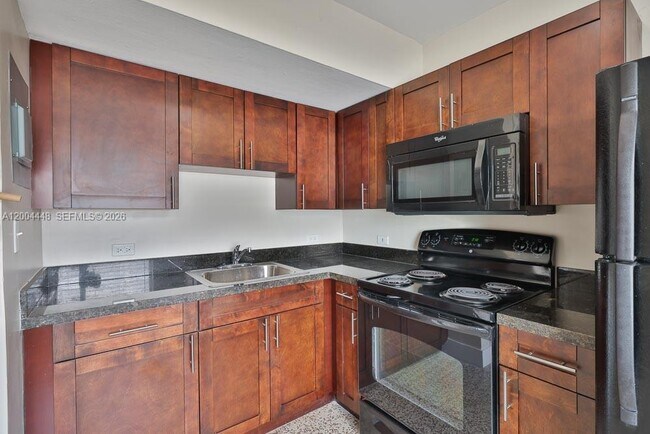 Foto del edificio - 6001 NW 14th Ave