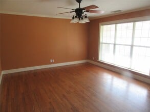 Building Photo - 2912 25th St N