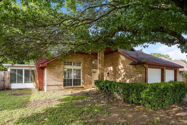 Foto del edificio - 809 Clover Hill Ln