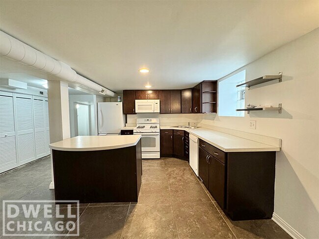 Foto del edificio - 2456 N Francisco Ave