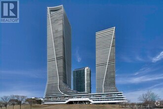 Building Photo - 30-3030 Shore Breeze Dr