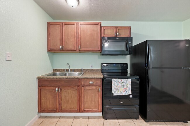 Foto del edificio - ALL BILLS PAID spacious 1-1