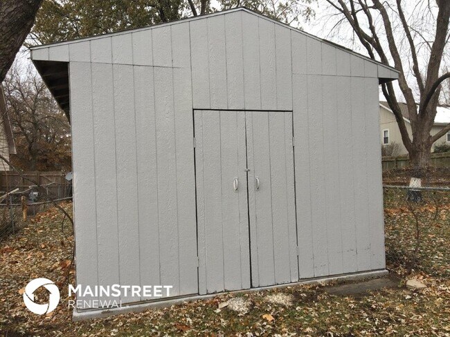 Building Photo - 14008 S Raintree Dr