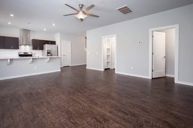 Interior Photo - 601 NW 176th St