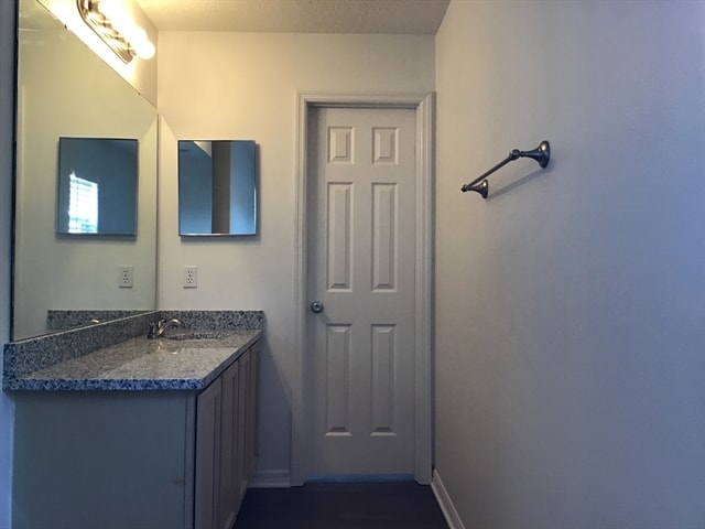 Building Photo - 14616 Old Forest Ct