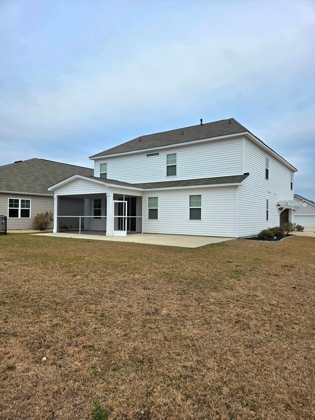 Building Photo - 2053 Ainsley Dr