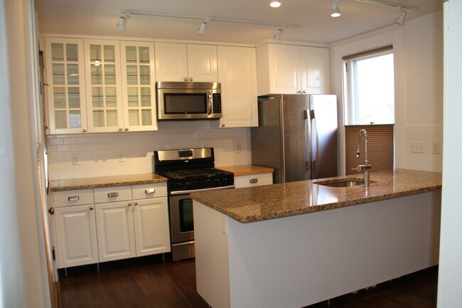 Kitchen - 310 2nd St