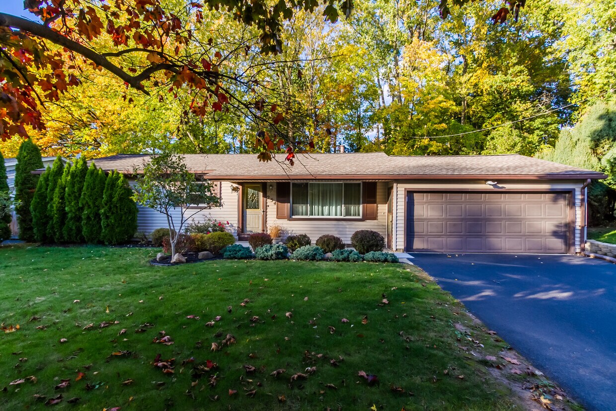 Front - 254 Eaton Rd