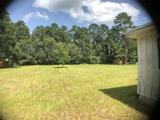 Building Photo - 9861 Rebecca Ln
