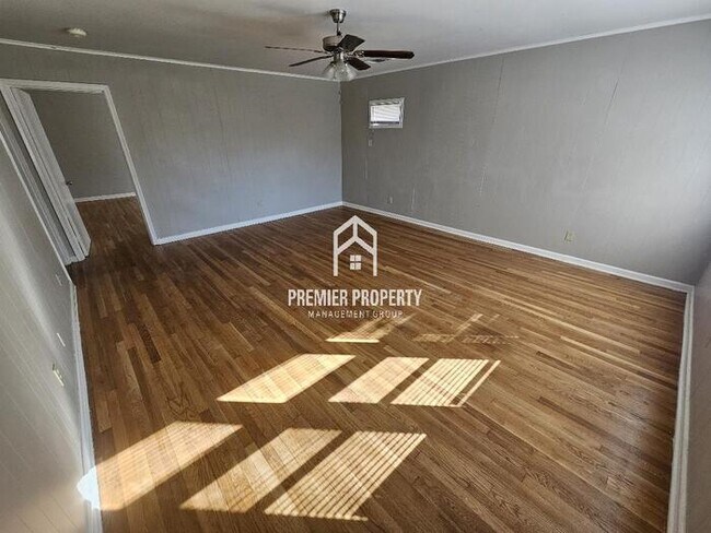 Building Photo - 1226 Marcia Rd