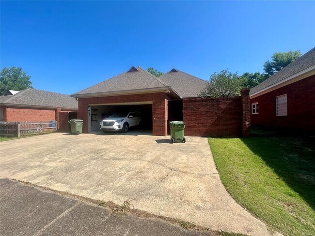Foto del edificio - 1760 Cairnbrook Dr