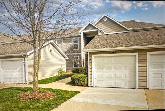 Building Photo - 1422 Fox Pointe Cir