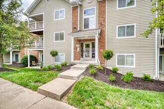 Building Photo - 460 Lakeview Dr