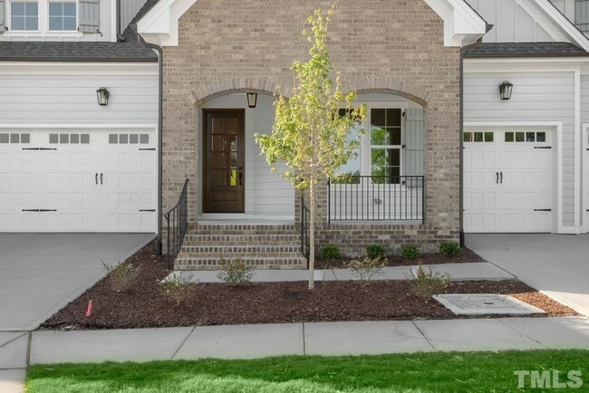 Building Photo - 1127 Laurelwood Dr