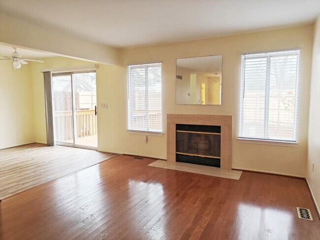 Building Photo - 35404 Pheasant Ln