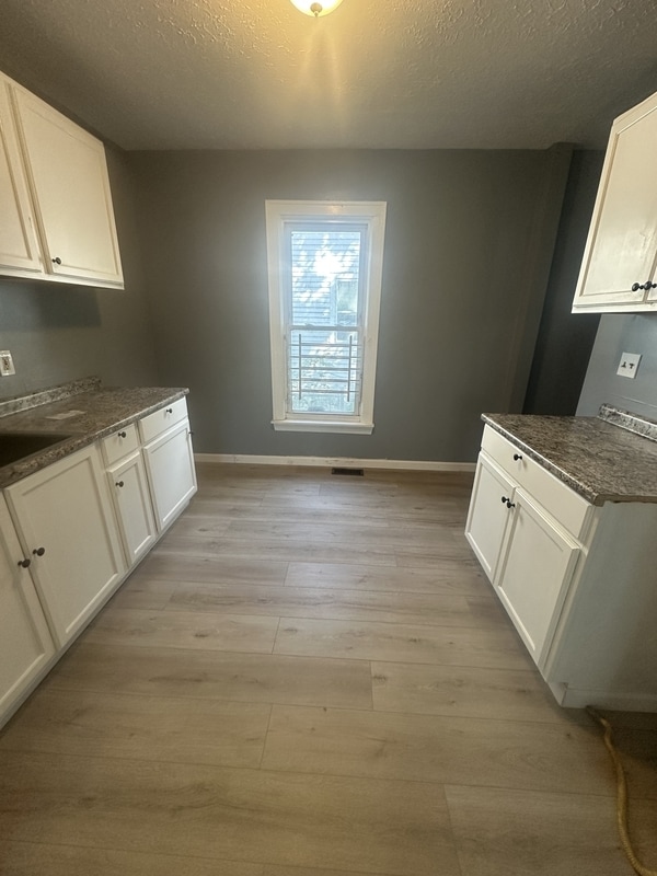 Foto del edificio - 10404 Grandview Ave