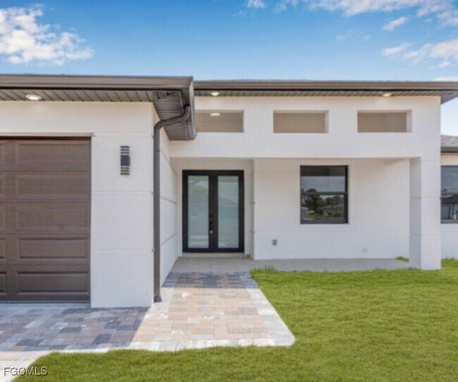 Building Photo - 1105 Jaguar Blvd