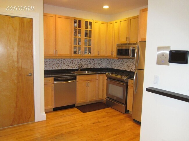 Kitchen - 675 Sackett St