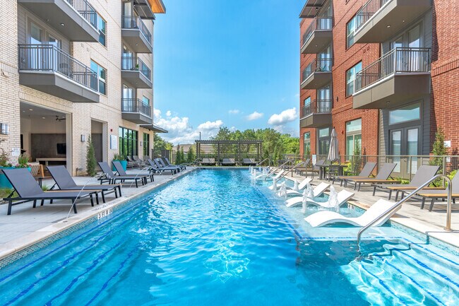 Piscina de lujo - The International at Valley Ranch