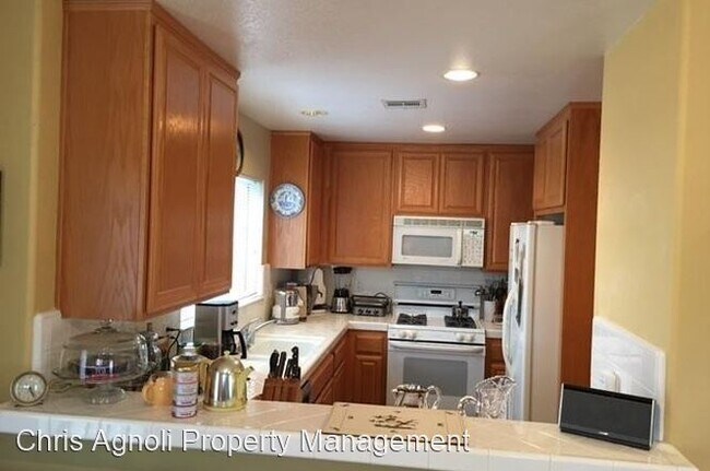 Building Photo - 2 br, 2.5 bath House - 81 Touran Ln