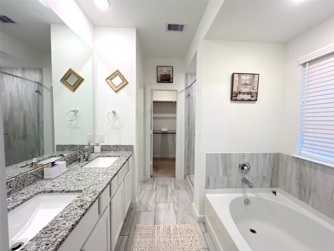 Foto del edificio - 5147 Klein Orchard Dr