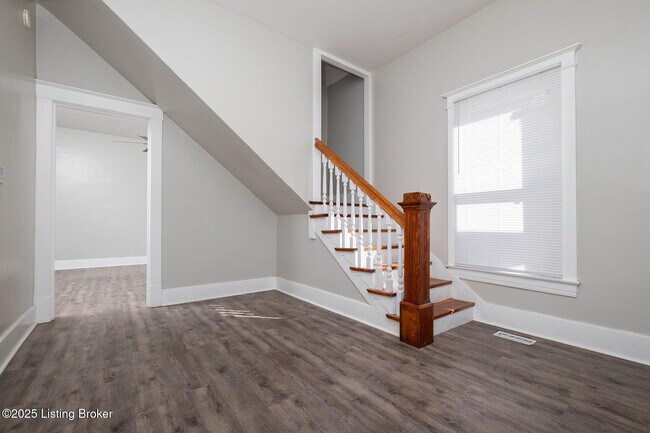 Foto del edificio - 925 W Evelyn Ave