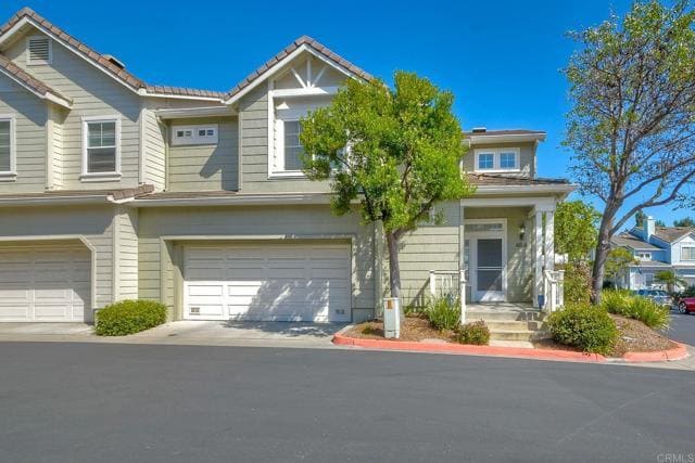 Building Photo - 6586 Daylily Dr