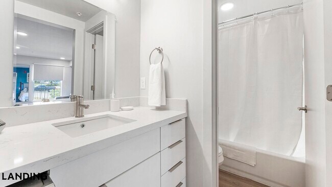 Foto del edificio - 5772 Old Hickory Blvd