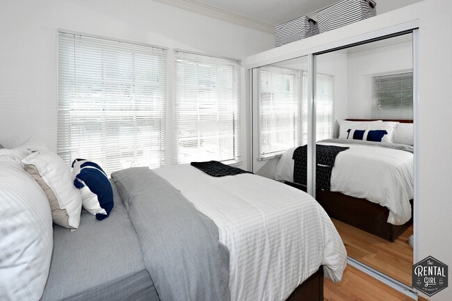 Foto del edificio - 26 Breeze Ave