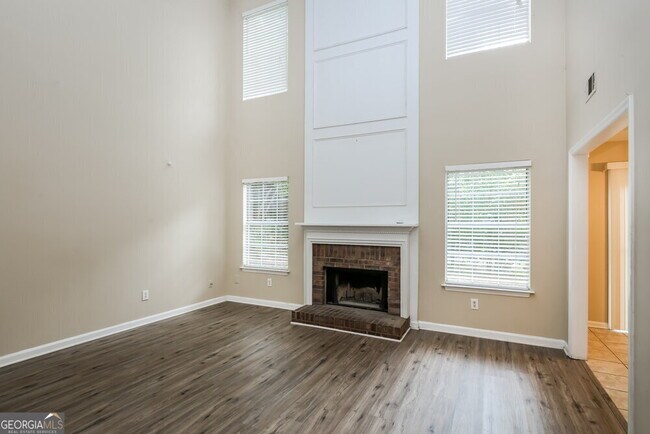 Building Photo - 3532 Quiet Creek Ct SW