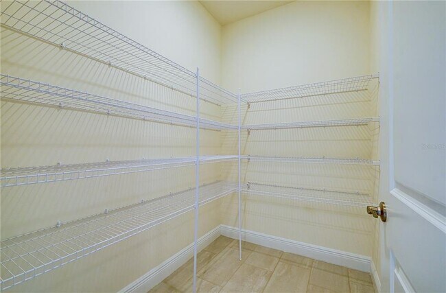 Foto del edificio - 17719 Gulf Rnch Pl