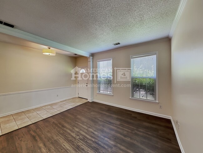 Building Photo - 4180 Glenaire Way NW
