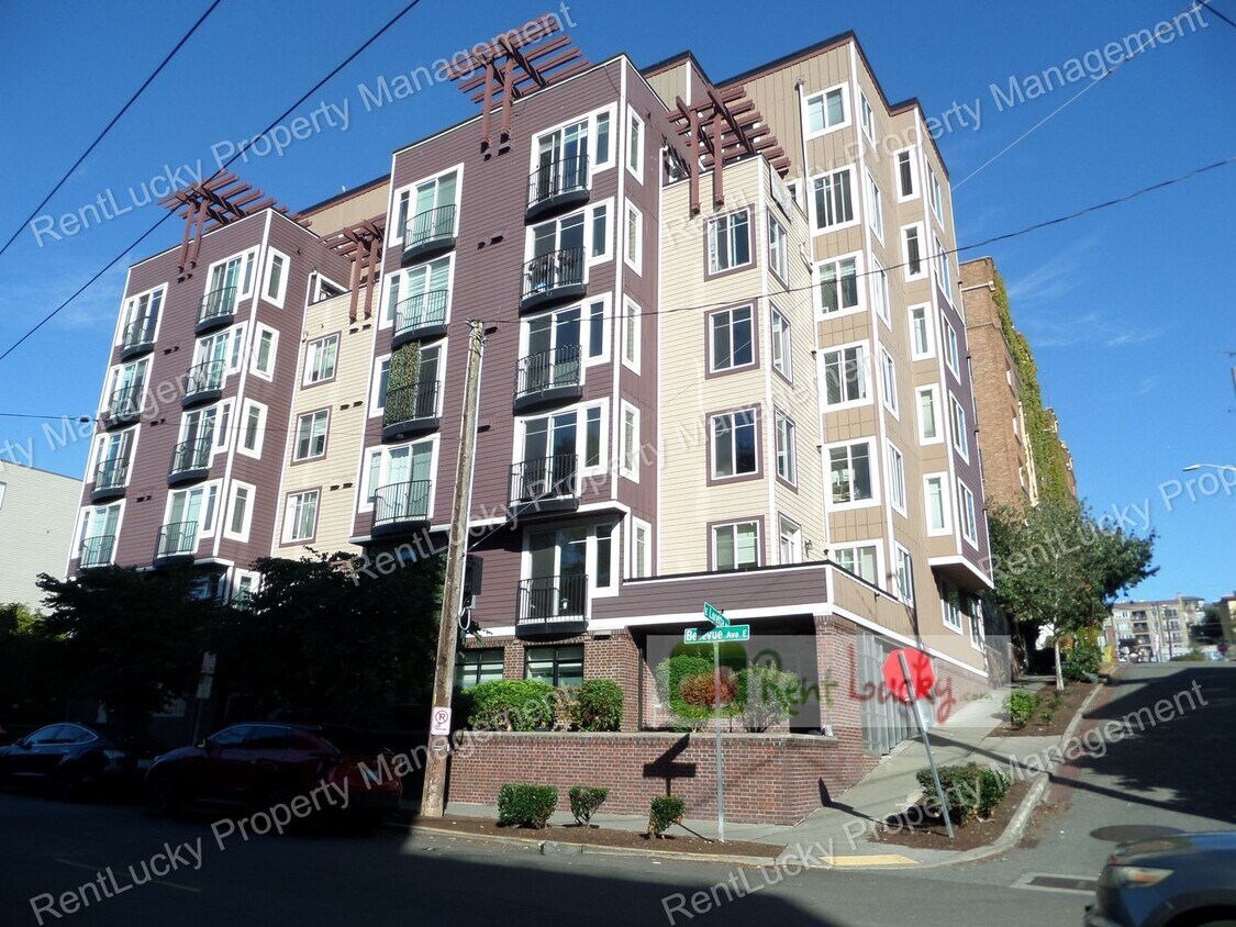 Foto principal - GORGEOUS & LARGE 1-Bedroom Unit w/Office N...