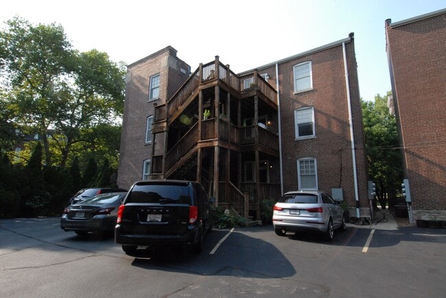 Building Photo - Condo on Lafayette Ave in St Louis City