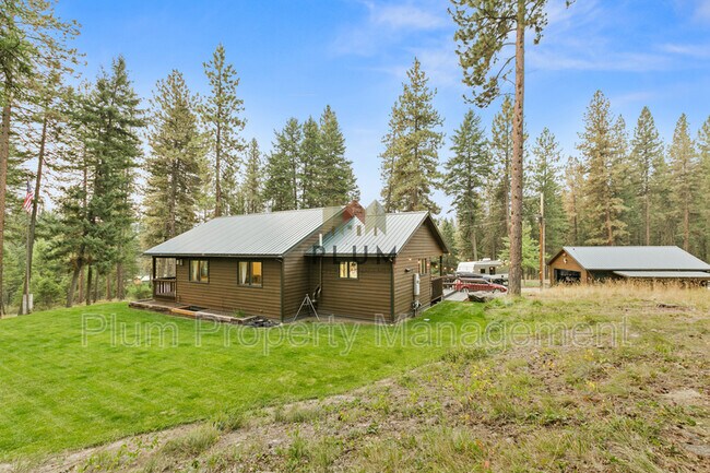 Building Photo - 14875 Wildflower Dr