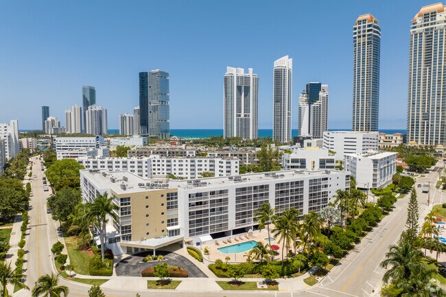 Foto del edificio - Le Frontenac Condominium