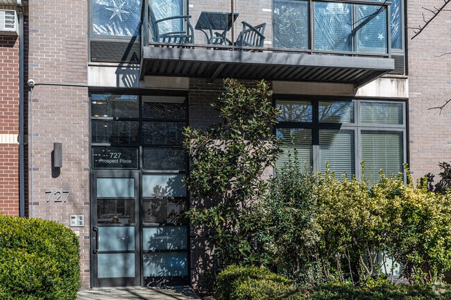 Building Entrance - 727 Prospect Pl