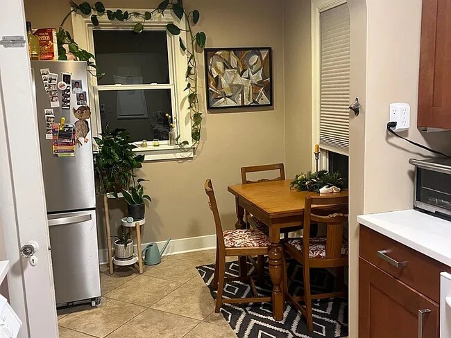 Dining nook - 6510 Linden Ave N
