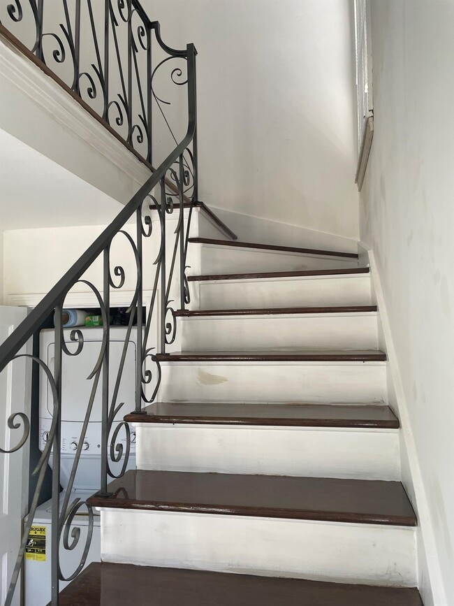 Building Photo - 802 NW 15th St