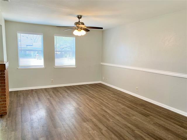 Foto del edificio - 909 Memorial Dr