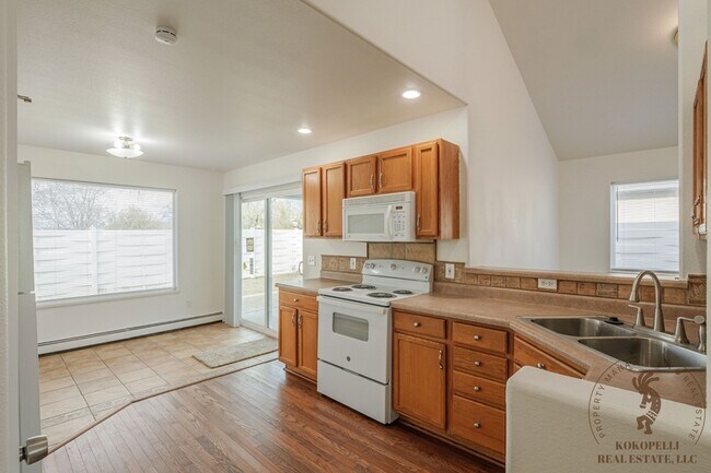 Foto del edificio - 537 Shanne St