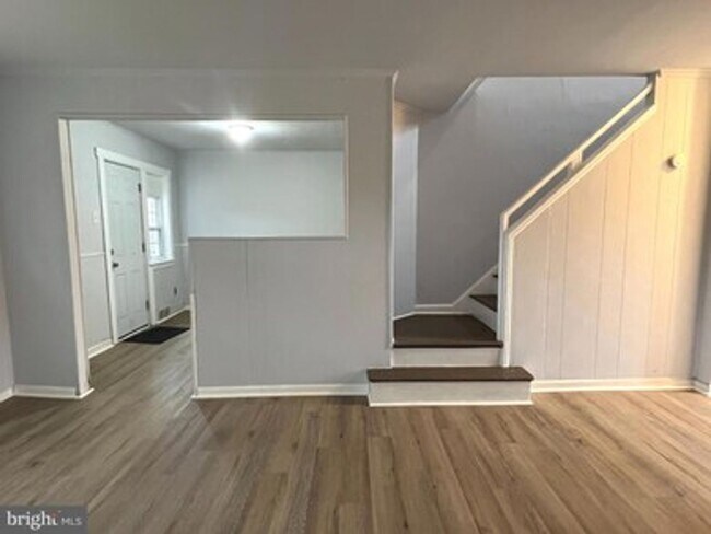 Foto del edificio - 3 Bed Townhome - Chester, PA