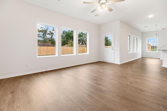 Foto del edificio - 428 Magnolia Ln