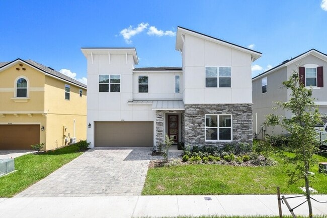 Building Photo - 8950CBD  Amazing 9BR Lakeview Villa in Sol...