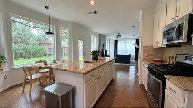 Building Photo - 13004 Tantivy Dr