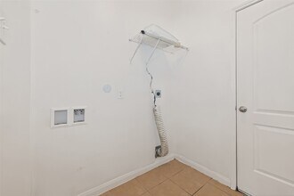 Building Photo - 20807 Echo Manor Dr