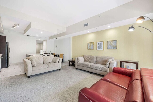 Foto del edificio - 5300 NW 87th Ave