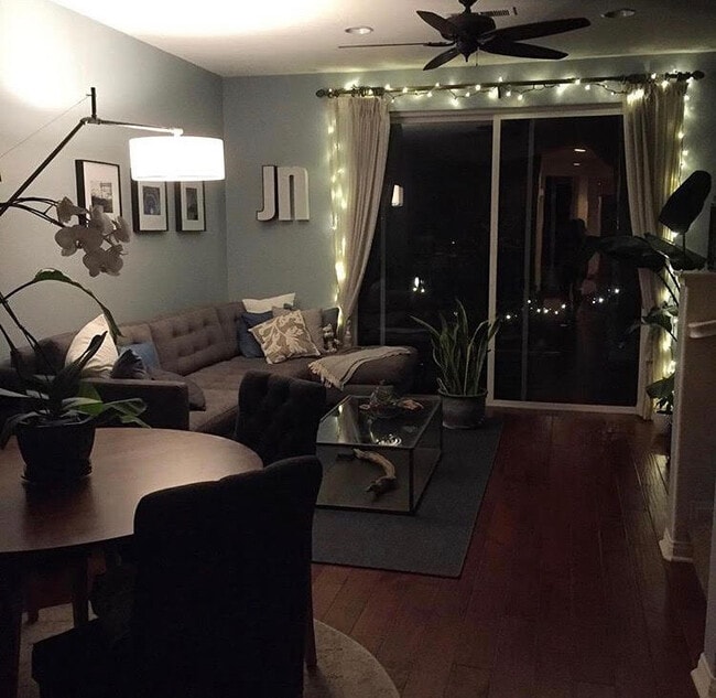 Living Room - 4671 Central Plaza